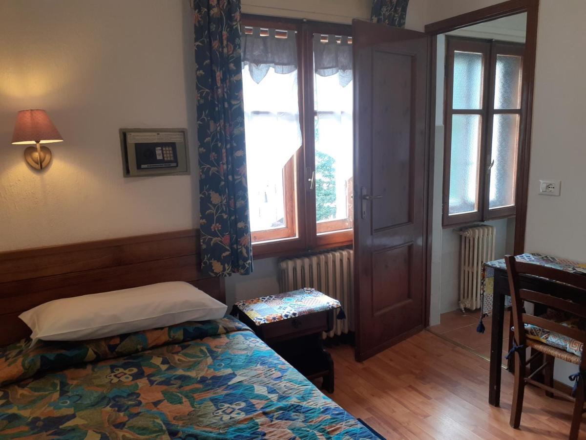Hotel Villa Cary Oulx Εξωτερικό φωτογραφία