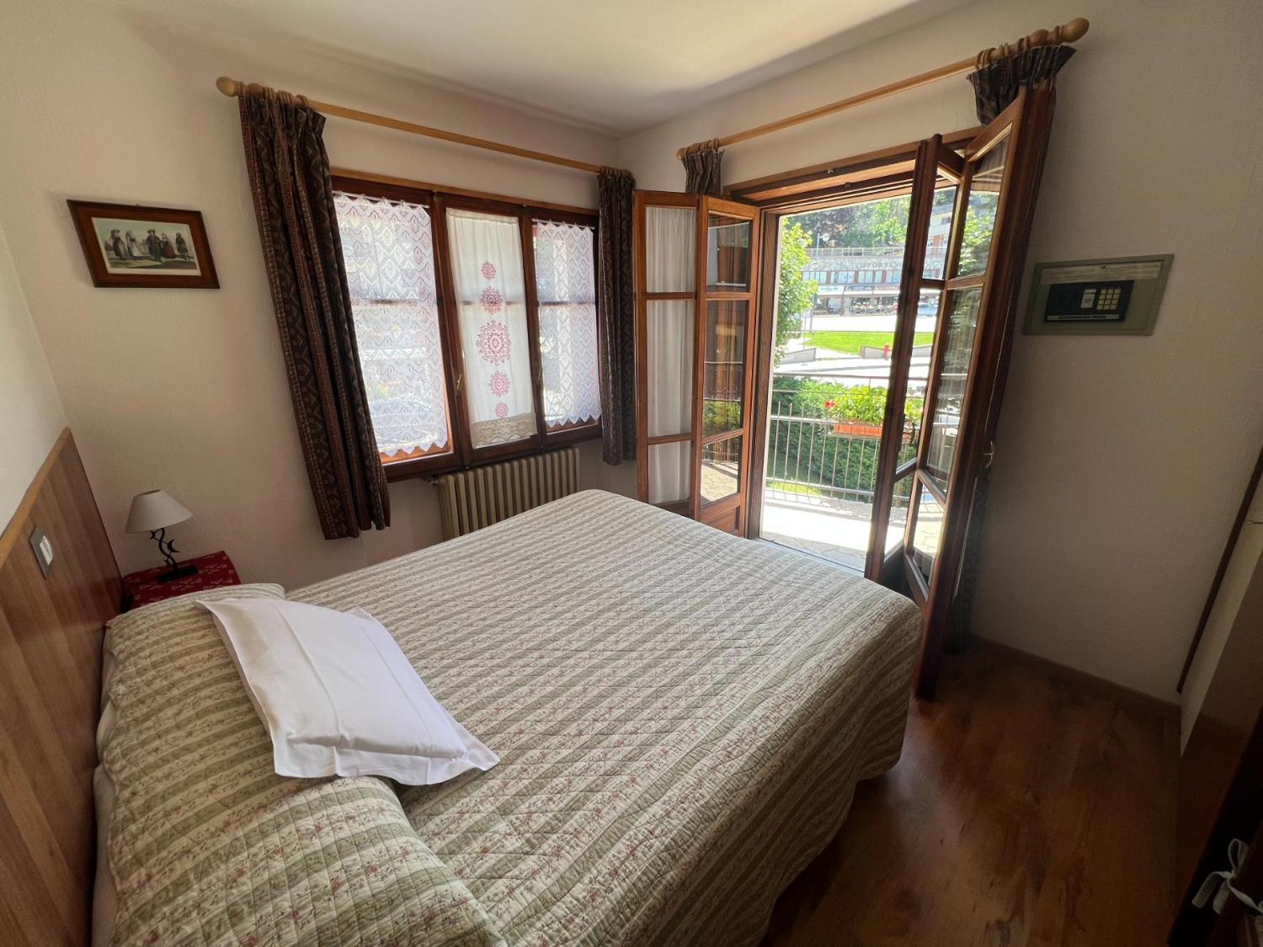 Hotel Villa Cary Oulx Εξωτερικό φωτογραφία