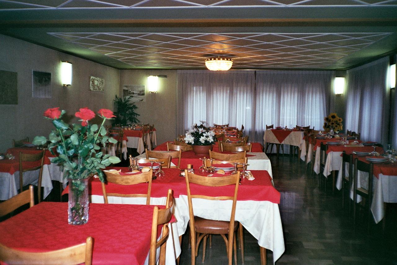 Hotel Villa Cary Oulx Εξωτερικό φωτογραφία
